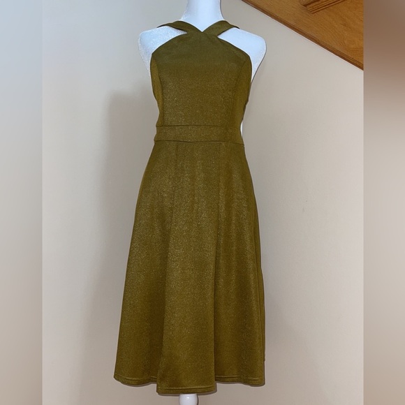 Women’s Cocktail Party Dress Size Large Shimmer Goldish Sexy Cross Neck Halter - Picture 1 of 9